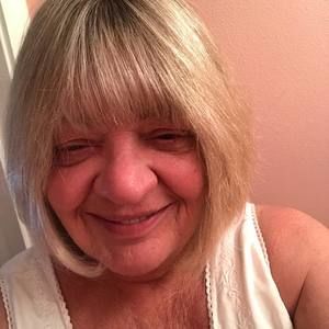 Meet your Posher, Connie